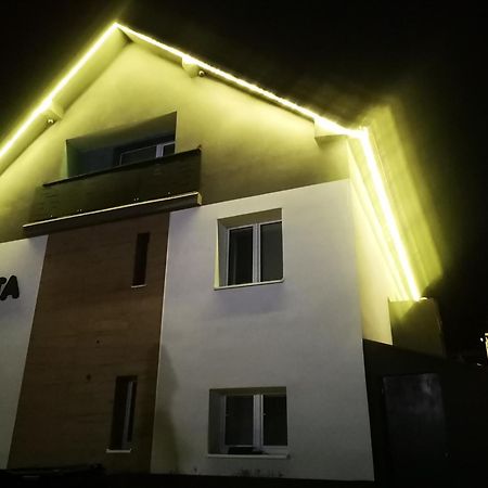 Penzion Privat Siesta Hotel Lipótszentmiklós Kültér fotó