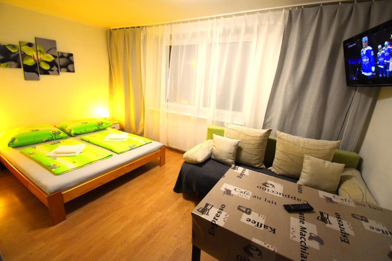 Penzion Privat Siesta Hotel Lipótszentmiklós Kültér fotó