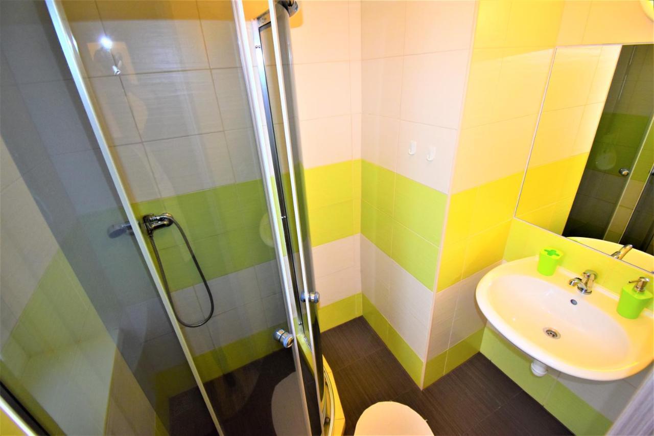 Penzion Privat Siesta Hotel Lipótszentmiklós Kültér fotó