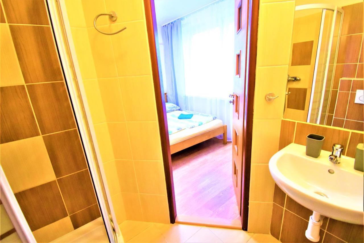 Penzion Privat Siesta Hotel Lipótszentmiklós Kültér fotó