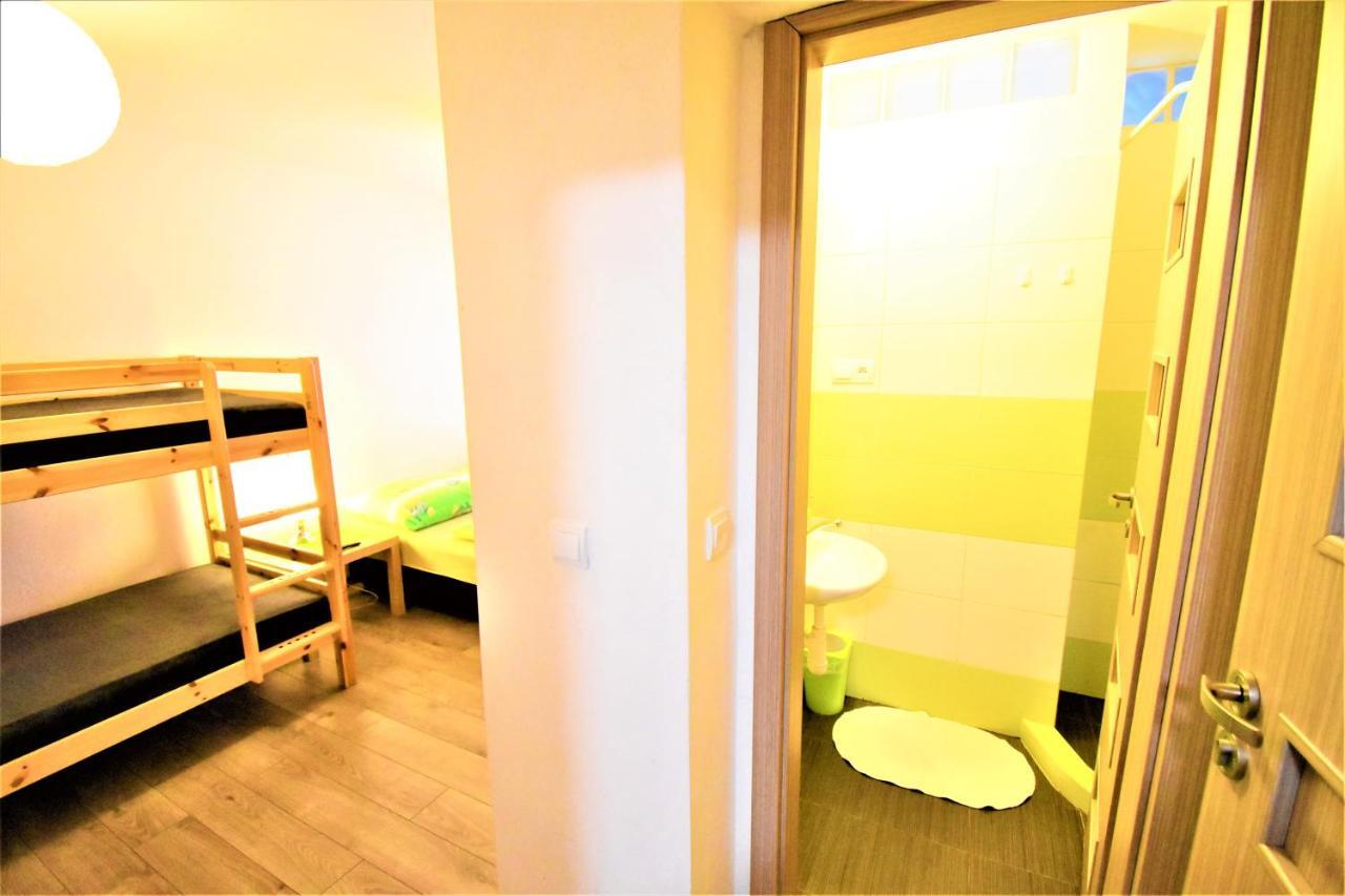 Penzion Privat Siesta Hotel Lipótszentmiklós Kültér fotó