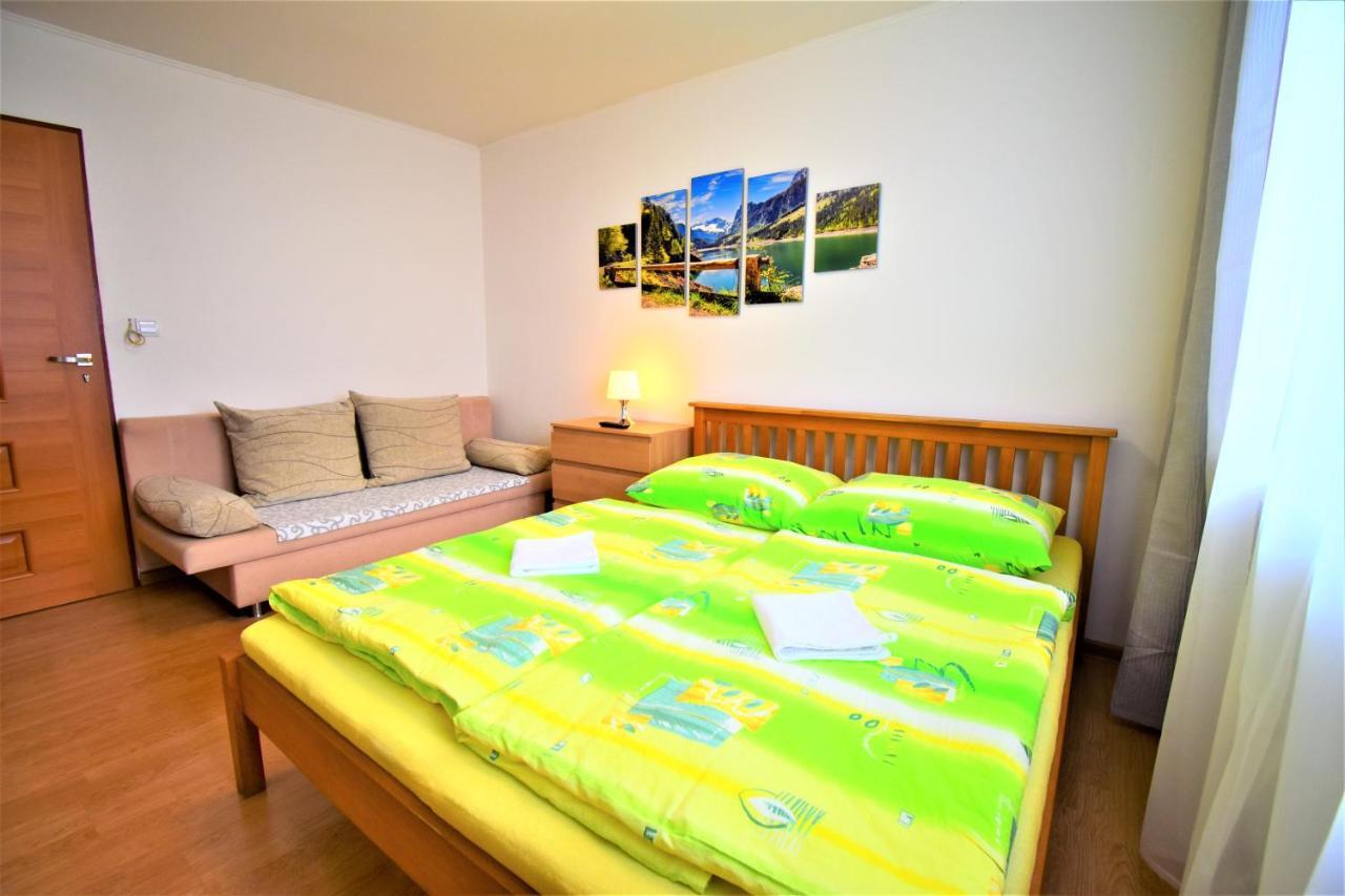Penzion Privat Siesta Hotel Lipótszentmiklós Kültér fotó